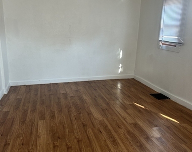 2415 Main Street - Photo Thumbnail 2