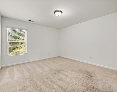 1365 Cooper Springs Rd - Photo Thumbnail 11
