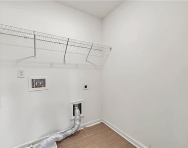 1365 Cooper Springs Rd - Photo Thumbnail 8