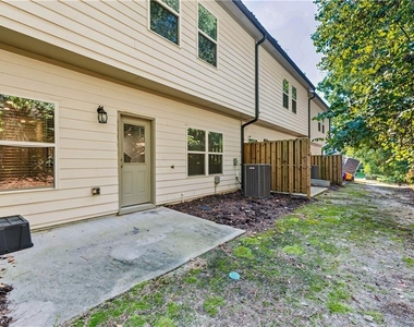 1365 Cooper Springs Rd - Photo Thumbnail 19