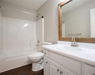 1587 Brush Creek Dr - Photo Thumbnail 22