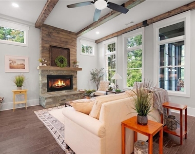 69 Villa Vista - Photo Thumbnail 2