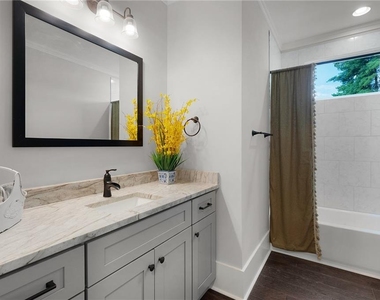 69 Villa Vista - Photo Thumbnail 19