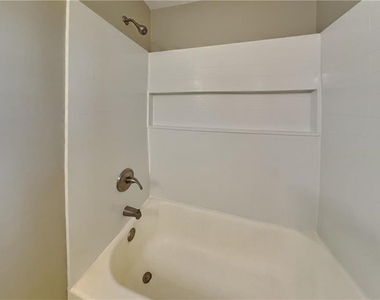 3848 Welham Green Court - Photo Thumbnail 9