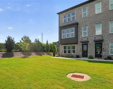 2324 Mockernut Trail Trail - Photo Thumbnail 1