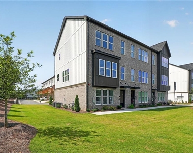 2324 Mockernut Trail Trail - Photo Thumbnail 2