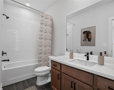 2324 Mockernut Trail Trail - Photo Thumbnail 18