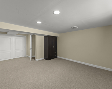 794 S Fairfield Avenue - Photo Thumbnail 12