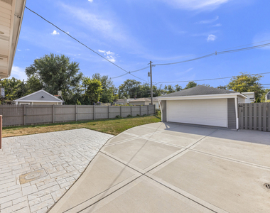 794 S Fairfield Avenue - Photo Thumbnail 16