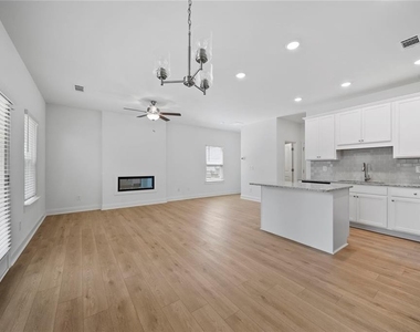 165 Mill Center Boulevard - Photo Thumbnail 14