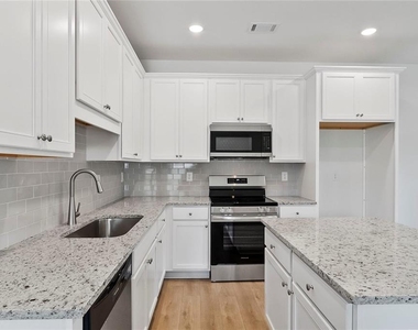 165 Mill Center Boulevard - Photo Thumbnail 10