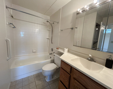1 Bloomingdale Place - Photo Thumbnail 10