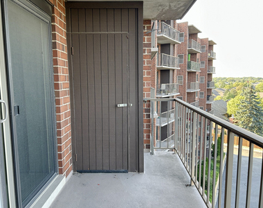 1 Bloomingdale Place - Photo Thumbnail 14