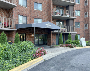 1 Bloomingdale Place - Photo Thumbnail 2