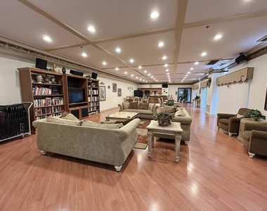 1 Bloomingdale Place - Photo Thumbnail 31