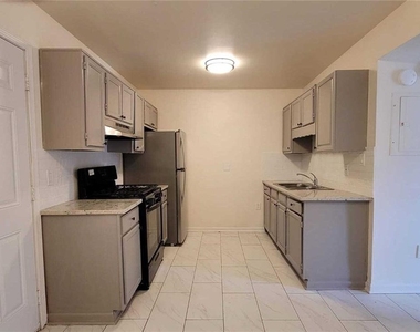 432 Atwood Street - Photo Thumbnail 9