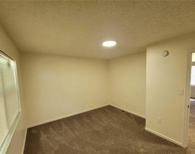 432 Atwood Street - Photo Thumbnail 7