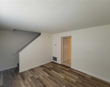 432 Atwood Street - Photo Thumbnail 3