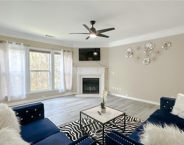 2206 Worrall Hill Drive - Photo Thumbnail 5