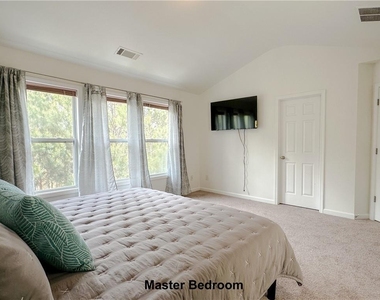 2206 Worrall Hill Drive - Photo Thumbnail 18