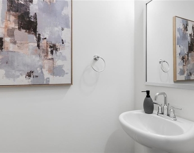 5768 Calle Vista Drive - Photo Thumbnail 7