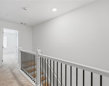 5768 Calle Vista Drive - Photo Thumbnail 18