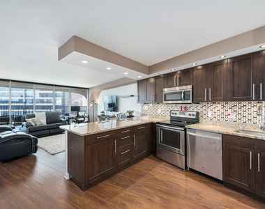 300 N State Street - Photo Thumbnail 1