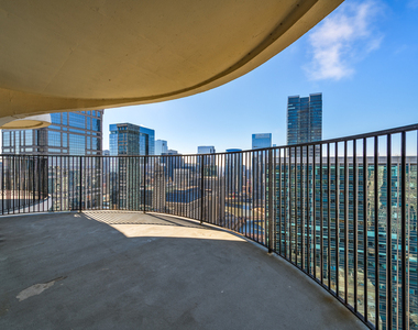 300 N State Street - Photo Thumbnail 17