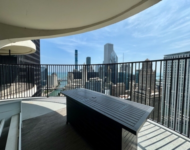300 N State Street - Photo Thumbnail 9
