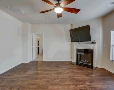 2436 Foxy Drive - Photo Thumbnail 11