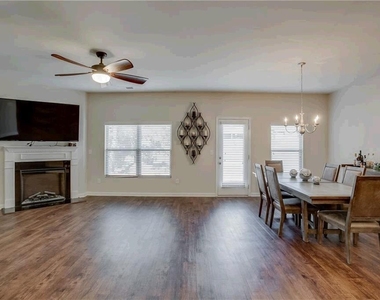 2436 Foxy Drive - Photo Thumbnail 14