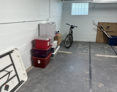 667 Homewood Avenue - Photo Thumbnail 6