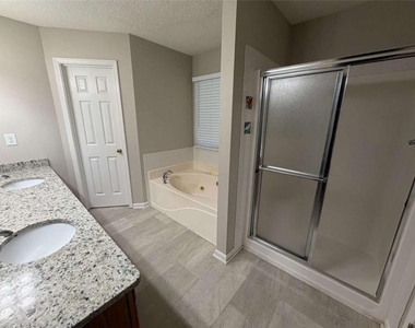 1970 Wynfield Point Drive - Photo Thumbnail 19
