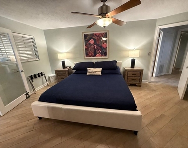 104 Turtle Court - Photo Thumbnail 24