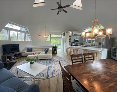 104 Turtle Court - Photo Thumbnail 3