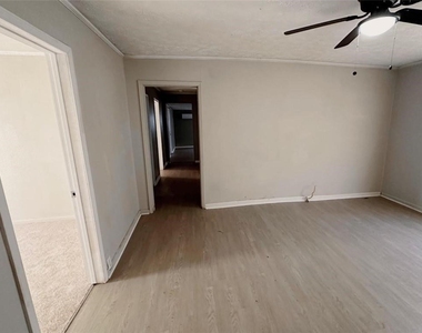 109 South Street - Photo Thumbnail 1