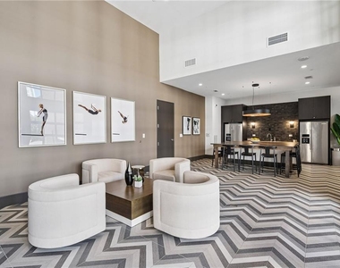 775 Juniper Street Ne - Photo Thumbnail 23