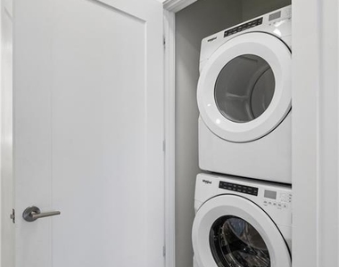 775 Juniper Street Ne - Photo Thumbnail 14