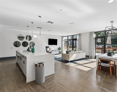 775 Juniper Street Ne - Photo Thumbnail 20