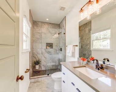 1022 Martin Street Se - Photo Thumbnail 21
