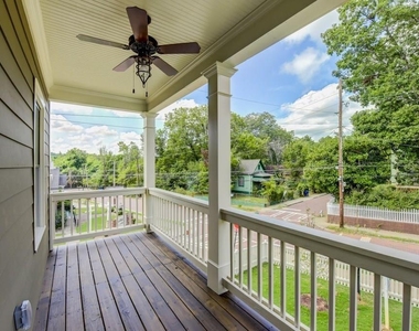 1022 Martin Street Se - Photo Thumbnail 2