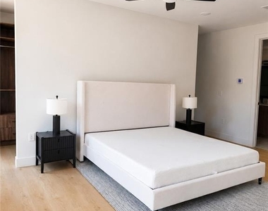 3563 Chelsea Falls Way - Photo Thumbnail 7
