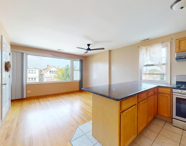 5242 W Roscoe Street - Photo Thumbnail 8