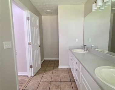 65 Ashton Place - Photo Thumbnail 9