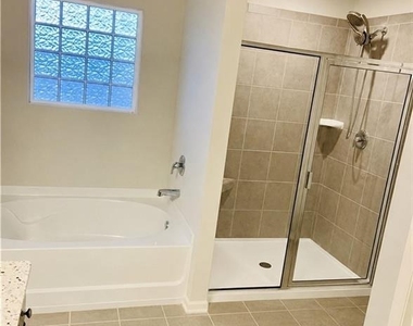 5709 Turnstone Trail - Photo Thumbnail 10