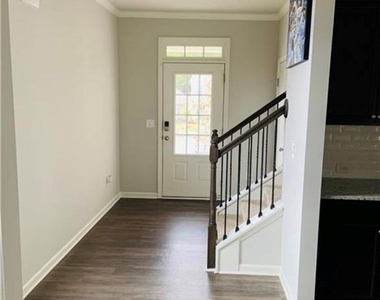 5709 Turnstone Trail - Photo Thumbnail 1