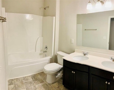 5709 Turnstone Trail - Photo Thumbnail 5