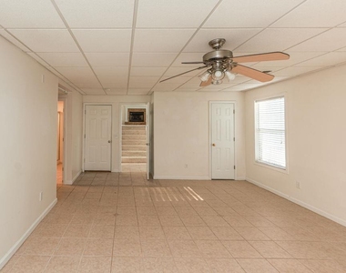 3029 Clove Tree Lane - Photo Thumbnail 12