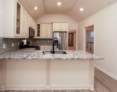 3029 Clove Tree Lane - Photo Thumbnail 11