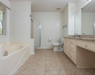 3029 Clove Tree Lane - Photo Thumbnail 20